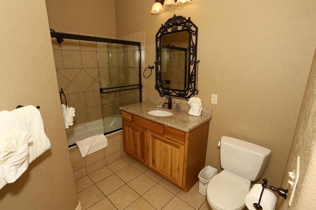 Deluxe Two-Bedroom Suite