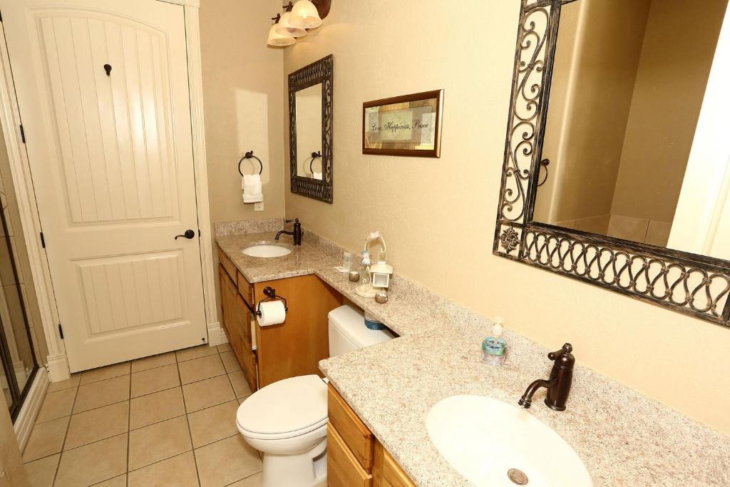 Deluxe Two-Bedroom Suite