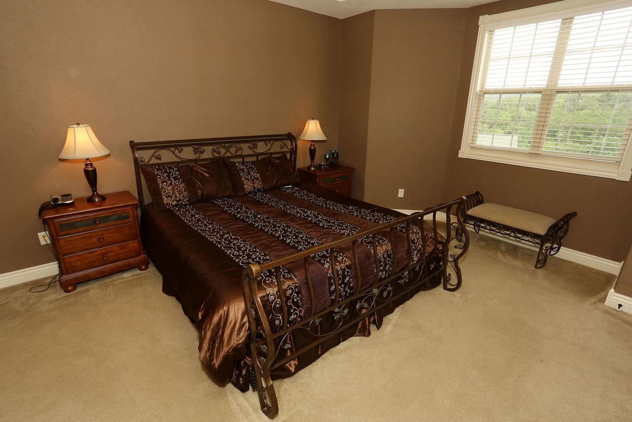 Deluxe Two-Bedroom Suite